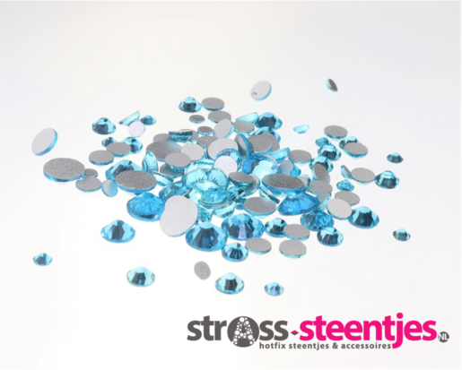 Aquamarine SS 34 Superior Glamour kwaliteit non-hotfix plakstenen met logo