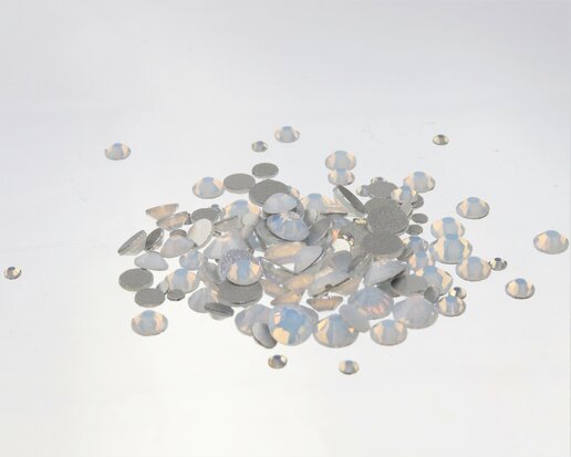 White Opal SS 34 Superior Glamour kwaliteit non-hotfix plakstenen zonder logo