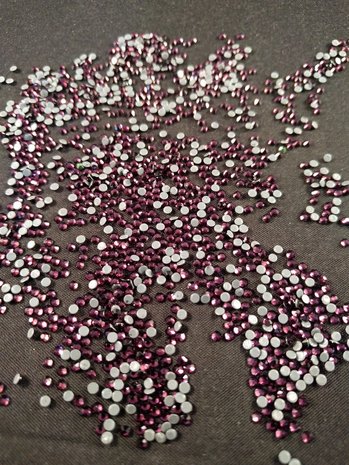 Hotfix steentjes Excellent kwaliteit SS 6 Amethyst
