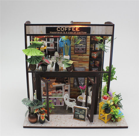 Mini Dollhouse - Shop - Coffee House front