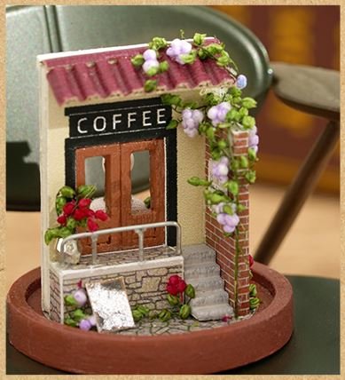 Mini Dollhouse - Mini Stolpje - Time Café voorkant