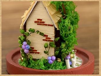 Mini Dollhouse - Mini Stolpje - Energetic Forest achterkant
