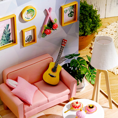 Mini Dollhouse - Roombox - Afternoon Teatime zithoekje met gitaar