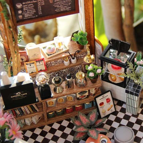 Mini Dollhouse - Shop - Garden Café toonbank