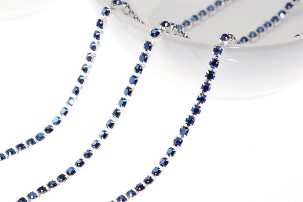 Strassketting 2.8 mm (SS10) Capri Blue - Silver Cup (per meter)