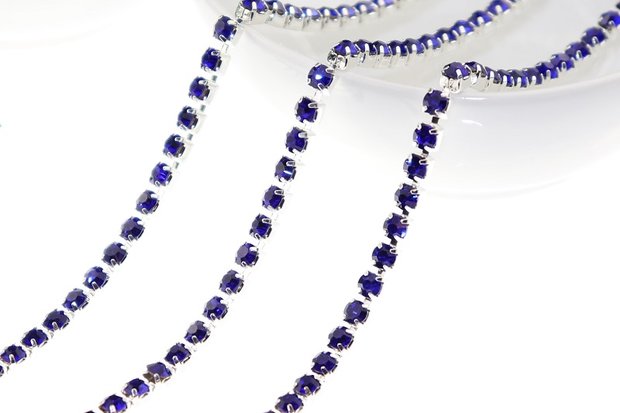 Strassketting 4 mm (SS16) Sapphire - Silver Cup (per meter)