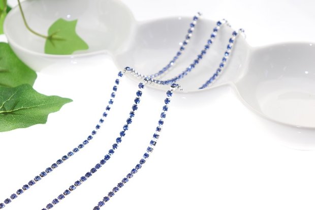 Strassketting 4 mm (SS16) Light Sapphire - Silver Cup (per meter)