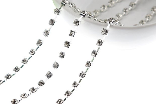 Strassketting 4 mm (SS16) Crystal - Silver Cup (per meter)