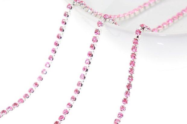 Strassketting 2.8 mm (SS10) Licht Fel Roze - Silver Cup (per meter)