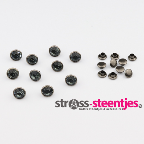 Studs met Strass Black Diamond 8 mm (glas) donkere cup (SS34) met logo
