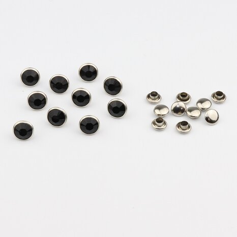 Studs met Strass (glas) - Silver cup 8 mm Jet SS34 (per 36 stuks)