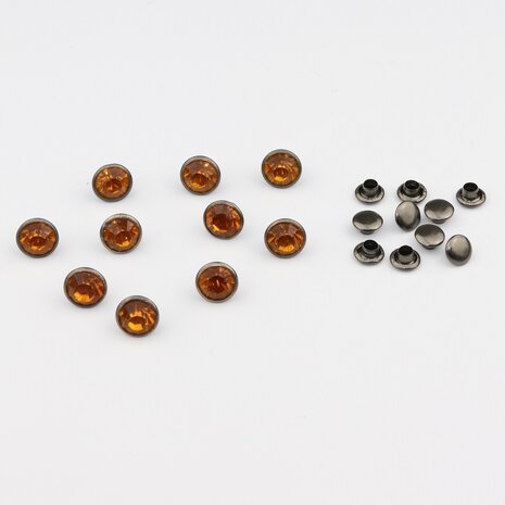 Studs met Strass Topaz 8 mm (glas) donkere cup (SS34)