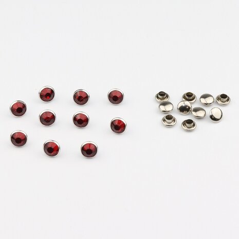 Studs met Strass (Acryl) - Indian Siam 7 mm (SS29) 