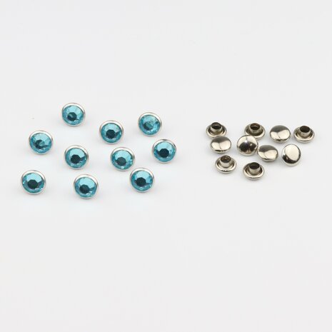 Studs met Strass (Acryl) - Aquamarine 7 mm (SS29)