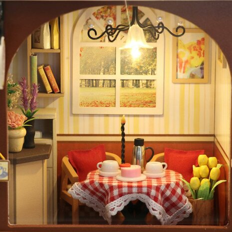 Mini Dollhouse - Coffee Shop - Dense Feeling Moment zithoekje