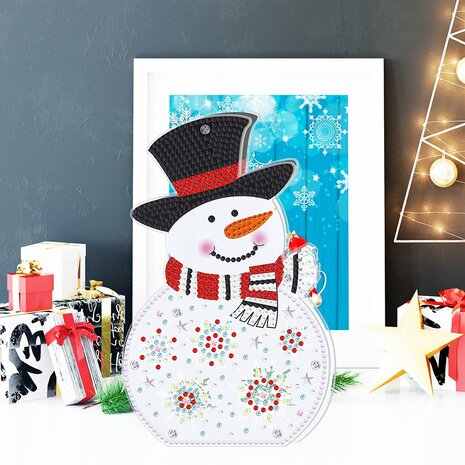 Diamond Painting Kersttafereeltje met verlichting - Sneeuwpop sfeerfoto 3