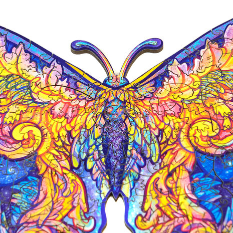 Puzzel Intergalaxy Butterfly / Intergalactische Vlinder Medium midden van de vlinder