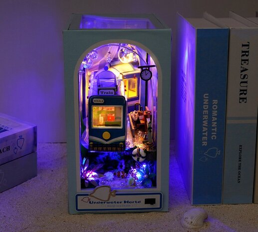 Book Nook - mini 3D wereld - Underwater World voorkant