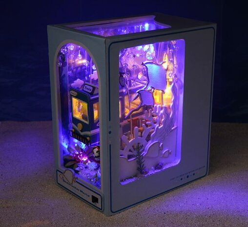 Book Nook - mini 3D wereld - Underwater World rechterkant