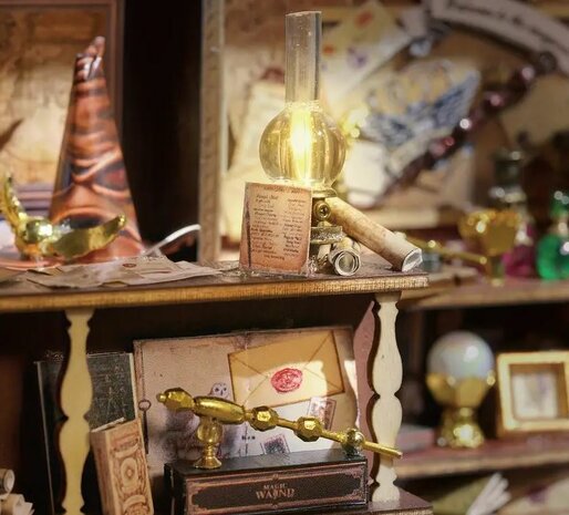 Mini Dollhouse - Shop - Magic Wand details