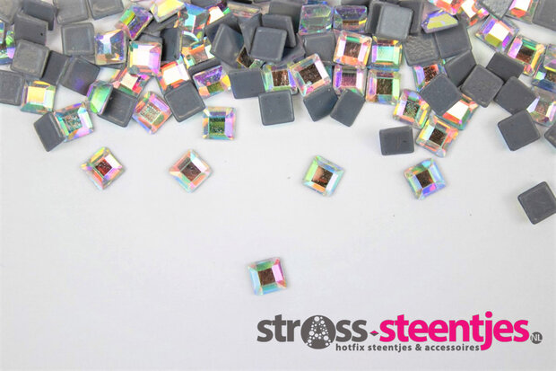 Vierkantje 4 mm Crystal AB Hotfix Rhinestones Superior kwaliteit  met logo