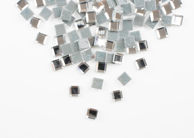 Vierkantje 4 mm Crystal Hotfix Rhinestones Figuren Superior (2050) 