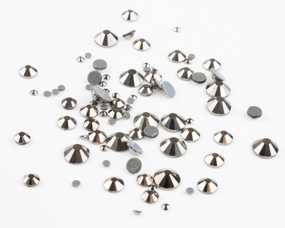 Hematite SS 34 Superior Glamour Hotfix steentjes (per 36 stuks)