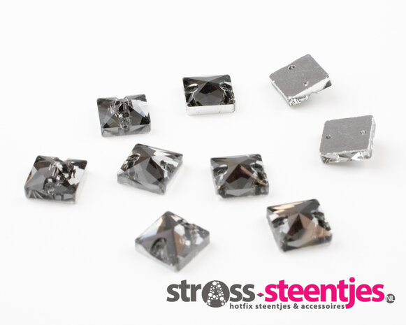 Naaistenen Square Black Diamond (8x8mm) per 9 stuks met logo