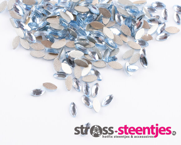 Navette 4 mm Light Sapphire Non hotfix Rhinestones figuren Superior Glamour met logo