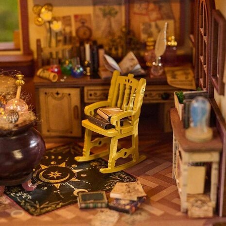 Mini Dollhouse - Huifkar - Entropy's Flow detail met schommelstoel