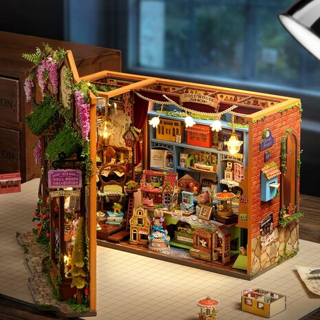 Mini Dollhouse - Shop - Fairy Tale Wonderhouse binnenkant