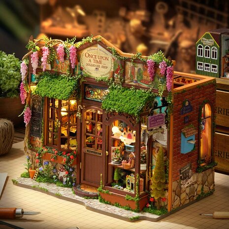 Mini Dollhouse - Shop - Fairy Tale Wonderhouse sfeerfoto