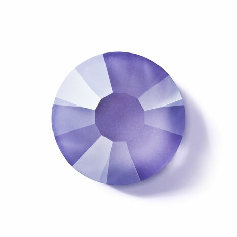 Crystal Neon Violet HF 00030 (SS16) - Preciosa hotfix steentjes Chaton Rose Maxima (Neon Glow in the Dark)  vooraanzicht