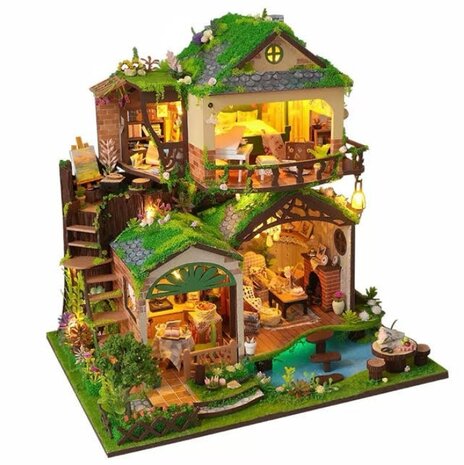 Mini Dollhouse - Beyond the Forest