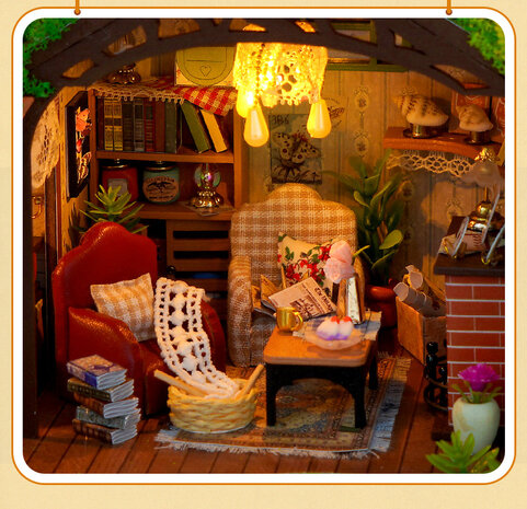 Mini Dollhouse - Beyond the Forest