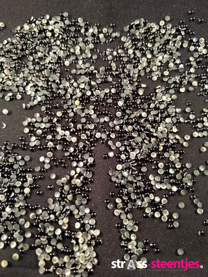Hotfix Dome Studs SS 6 Kleur Zwart