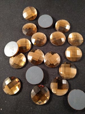 Chessboard rond 18 mm Kleur Light Colorado Topaz (per 4 stuks)