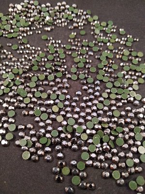 Hotfix steentjes Budget kwaliteit SS 10 Kleur Hematite