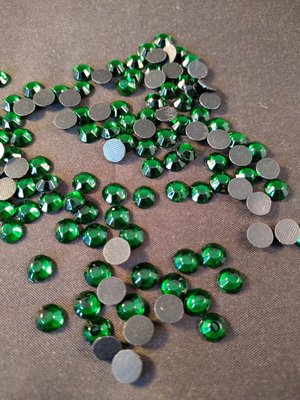 Hotfix steentjes Budget kwaliteit SS 30 Kleur Emerald