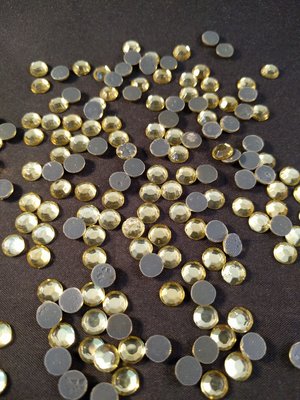 Hotfix steentjes Budget kwaliteit SS 30 Kleur Jonquil