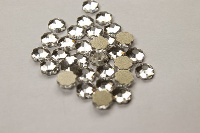 Bloemetje SS30 Crystal  Non hotfix Rhinestones figuren Superior Glamour kwaliteit  (6028)