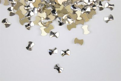 Strikje 6 mm Crystal Non hotfix Rhinestones figuren Superior Glamour kwaliteit (6077)