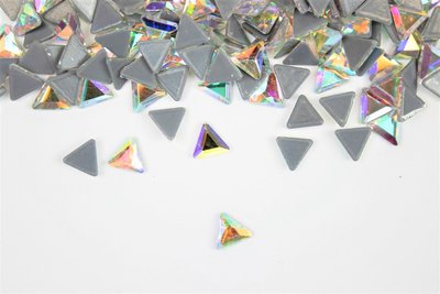 Driehoekje 7 mm Crystal AB Hotfix Rhinestones Figuren Superior kwaliteit (1063)