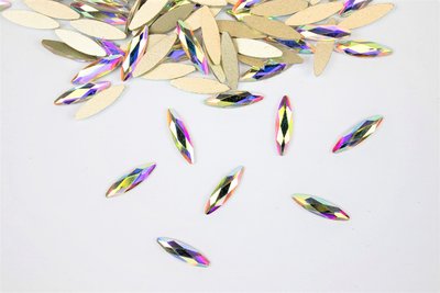 Rijstkorrel 11 mm Crystal AB Non hotfix Rhinestones figuren Superior Glamour kwaliteit (5021) (per 36 stuks)