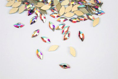 Blaadje 8 mm Crystal AB Non hotfix Rhinestones figuren Superior Glamour kwaliteit (5022)