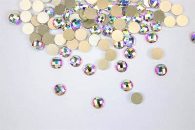 Rondje 6 mm Crystal AB Non hotfix Rhinestones figuren Superior Glamour kwaliteit (5080) (per 36 stuks)