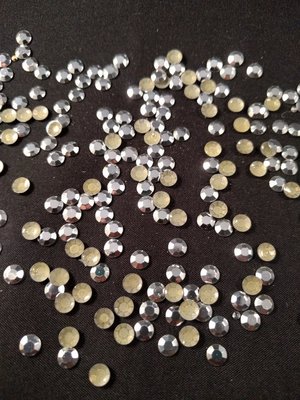 Hotfix Rhinestuds SS 20 Kleur Zilver c.a. 670 stuks