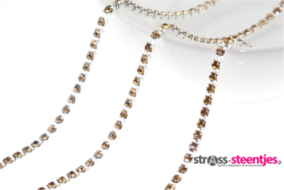 Strassketting 2.8 mm (SS10) Light Topaz - Silver Cup (per meter)