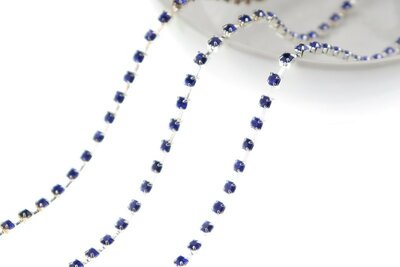 Strassketting 2.8 mm (SS10) Blue - Silver Cup (per meter) OP=OP