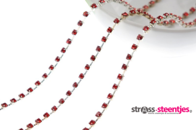 Strassketting 2.8 mm (SS10) Red - Silver Cup